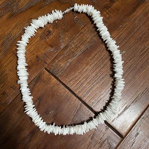 White shell necklace